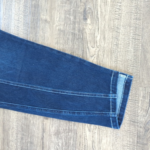 Halara Mid Rise Petite Jeans - Picture 4 of 11